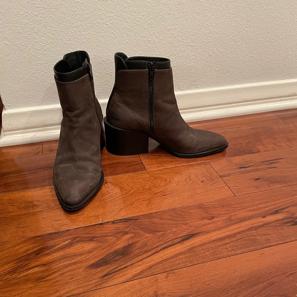 Vince Booties